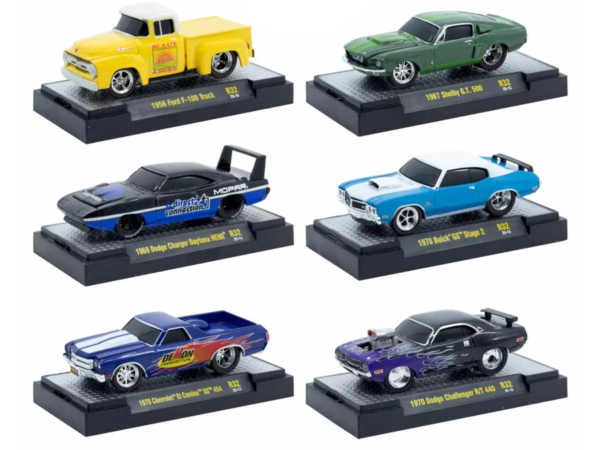 "Ground Pounders" 6 Cars Set Release 32 IN DISPLAY CASES Limited Editi