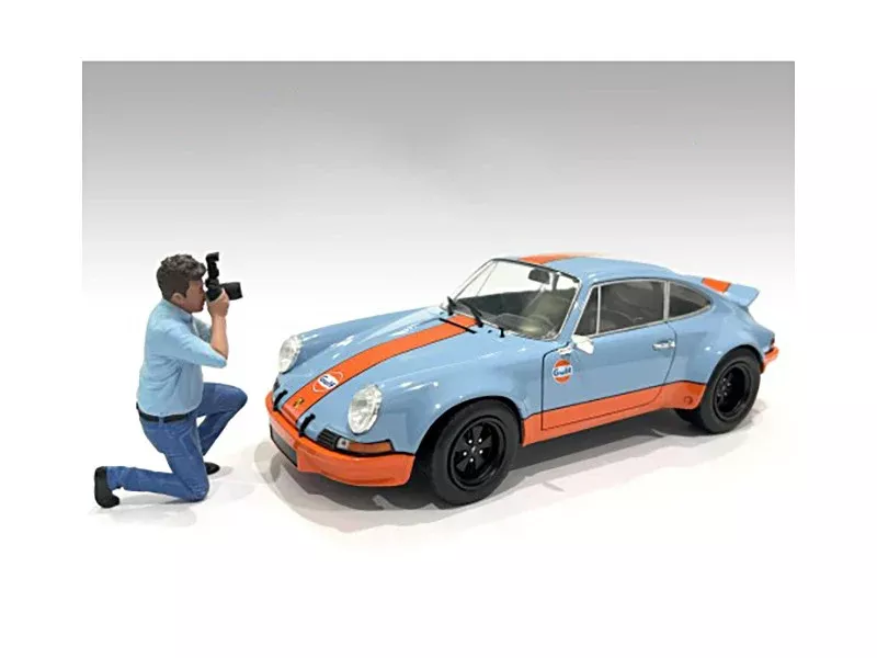 photographers-figure-3-1-24-scale-models-by-american-diorama "Photographers" Figure #3 for 1/24 Scale Models by American Diorama