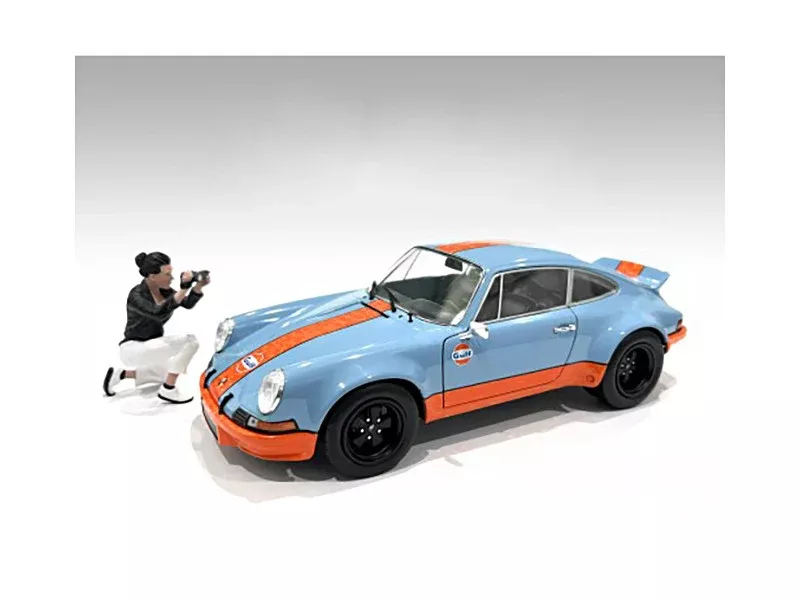 photographers-figure-5-1-18-scale-models-by-american-diorama "Photographers" Figure #5 for 1/18 Scale Models by American Diorama