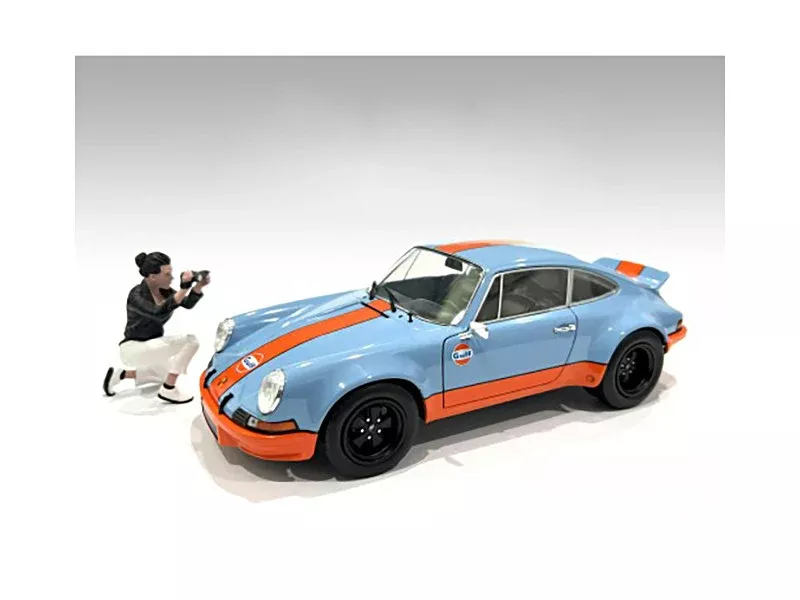 photographers-figure-5-1-24-scale-models-by-american-diorama "Photographers" Figure #5 for 1/24 Scale Models by American Diorama